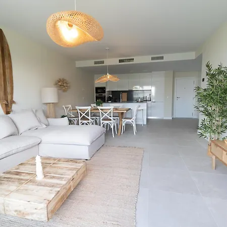 900m From The In With A Pool * Estepona