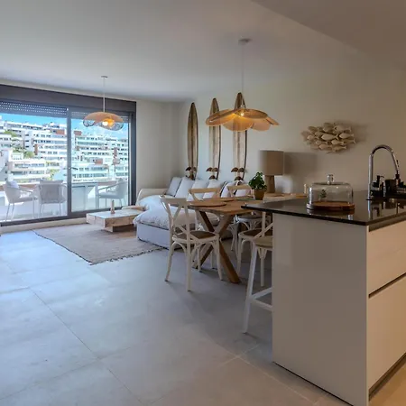 900m From The In With A Pool * Estepona