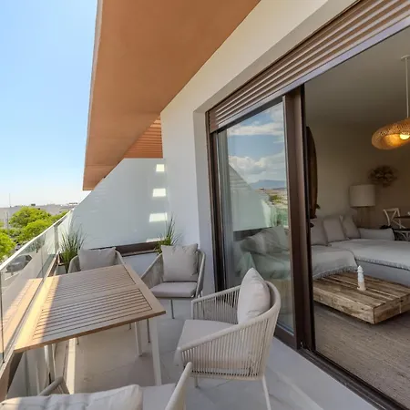 Apartment 900m From The In With A Pool