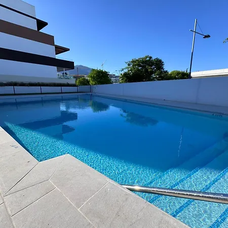 Apartment 900m From The In With A Pool *